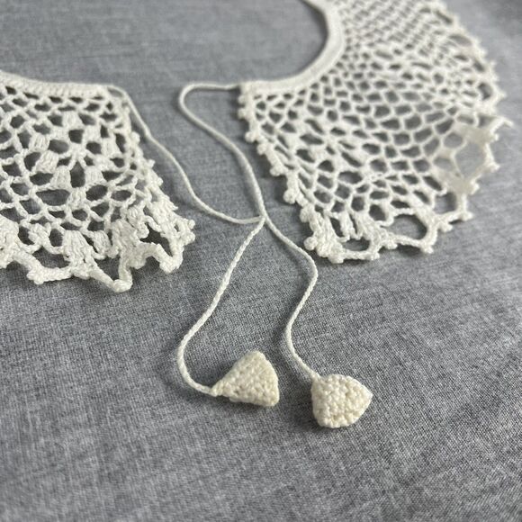 Vintage Handmade Cream Crochet Dress Collar With Ties Cotton Yarn - Picture 4 of 5